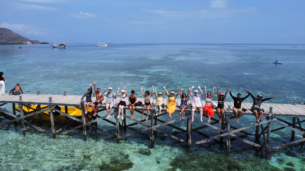 Kanawa Island - 4 Days trip Lombok to Komodo