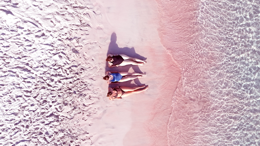 Pink Beach Labuan Bajo